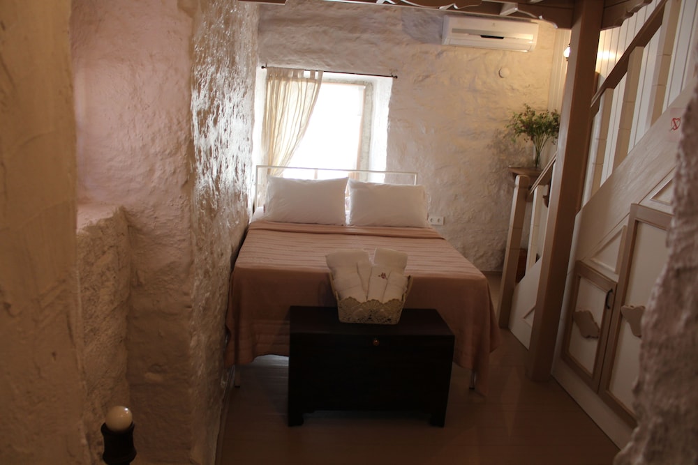 Lilyum Alaçatı Butik Otel - Image 14