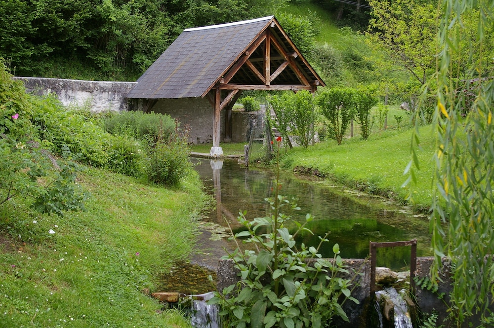 La Source de Bury