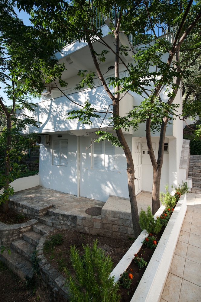 Villa Mia
