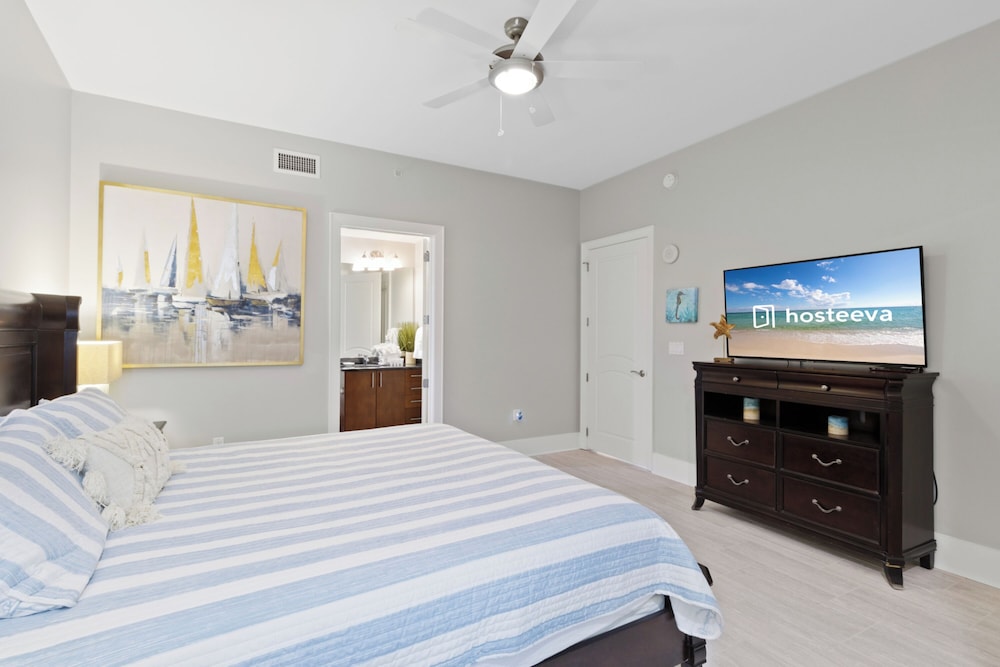 Turquoise Place Condos