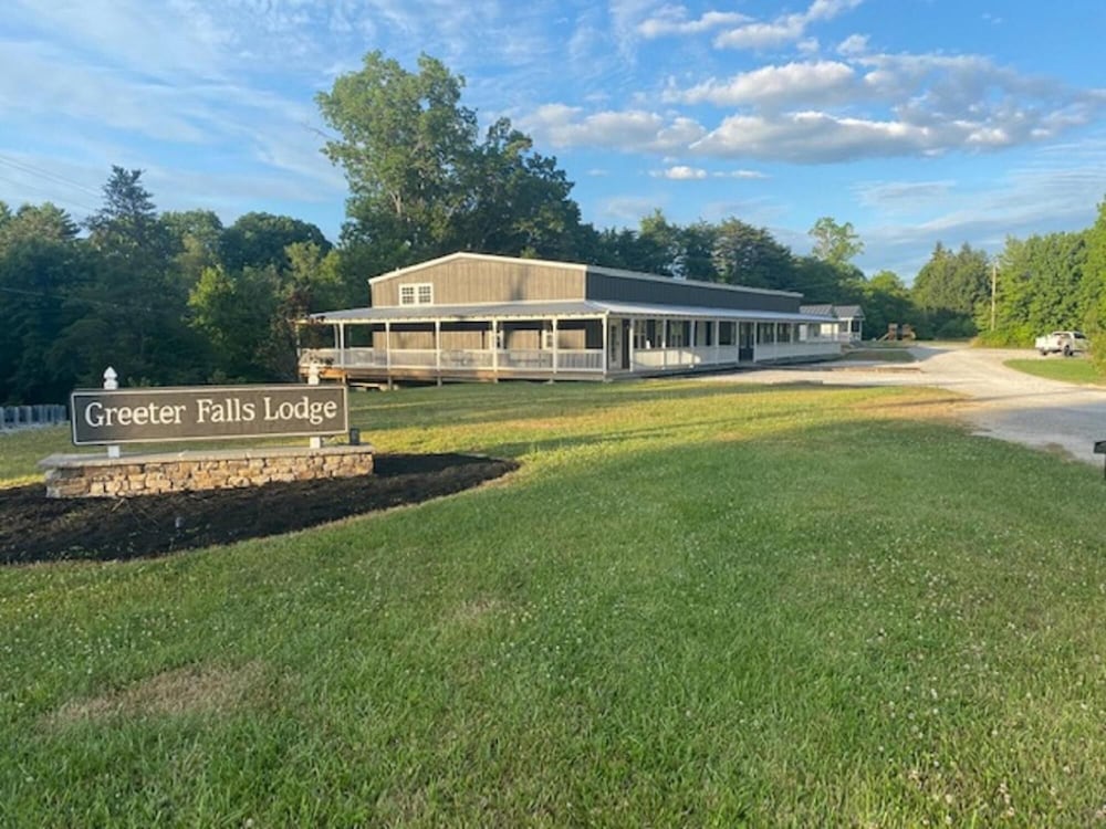 Greeter Falls Lodge Unit 2 view 2