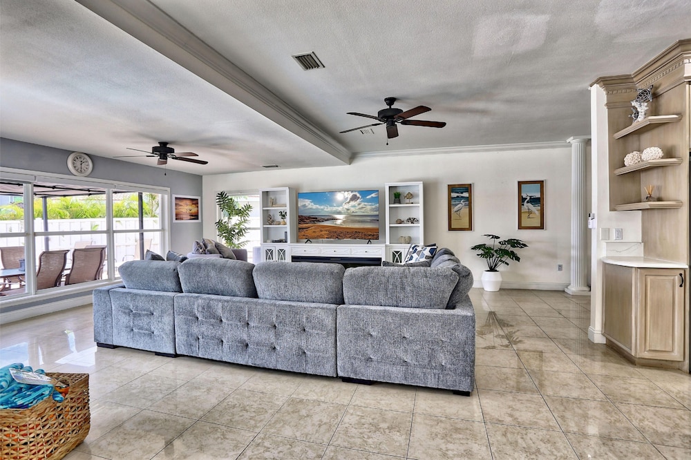 Villa At Bahia Shores-whole Property