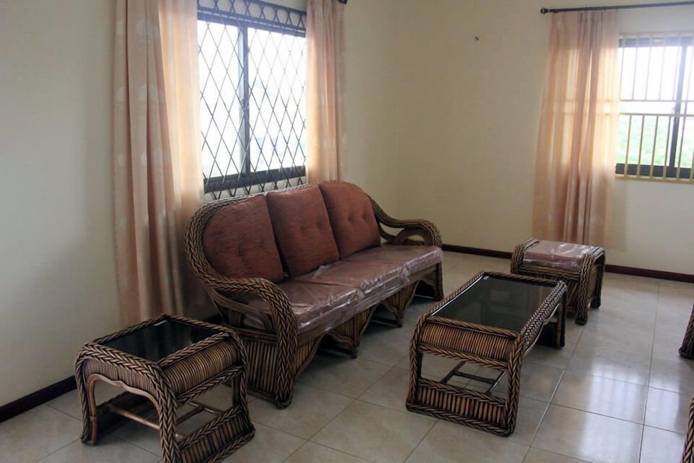 Arcton Apartments