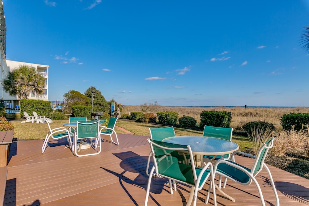 Beach Clubs by Condo-World
