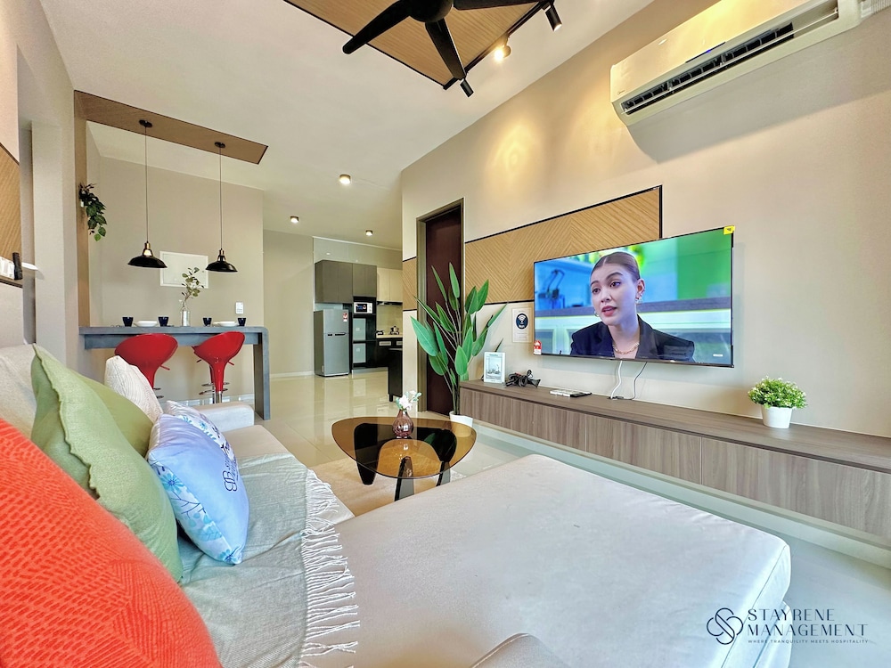 Country Garden Danga Bay Sea View Homestay by Stayrene