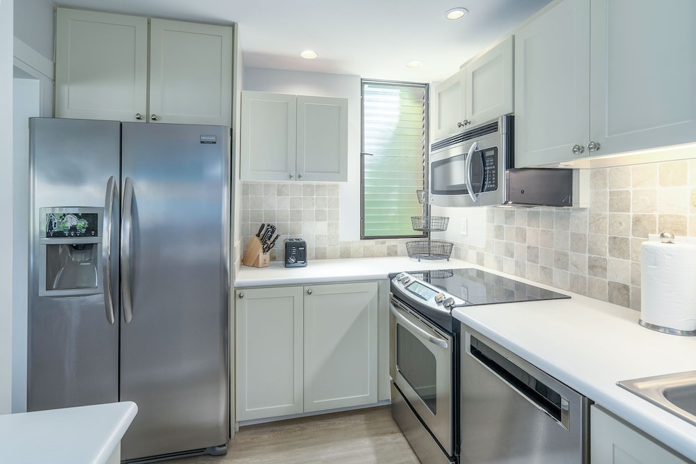 Luxurious Oceanfront Condo at Wailea Elua Village - Unit 1201, Central AC, Wi-fi