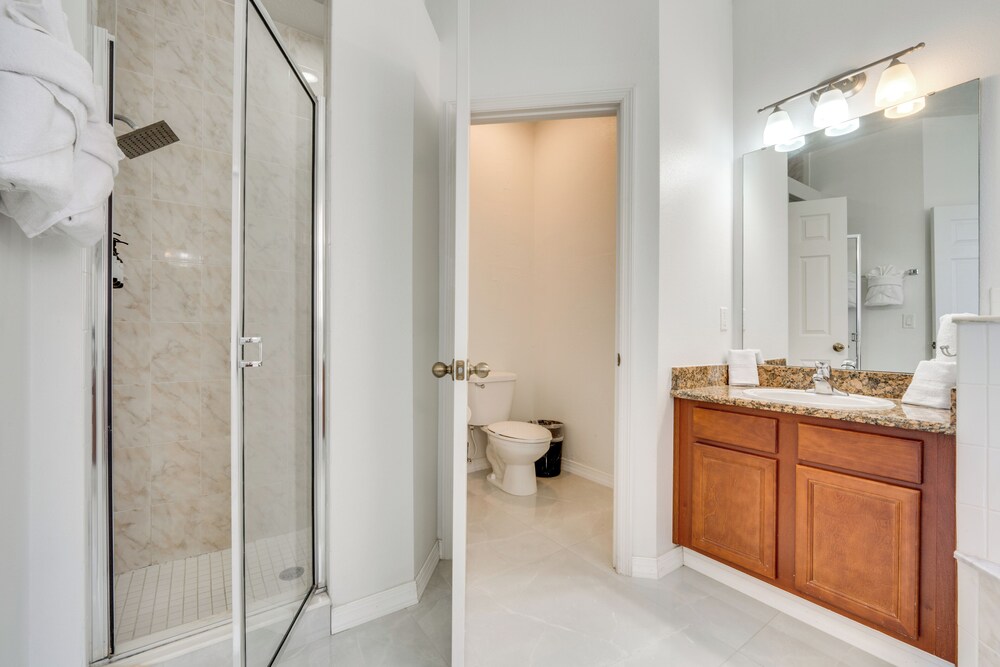 Kissimmee Resort-style Home: Close to Shops & Eats
