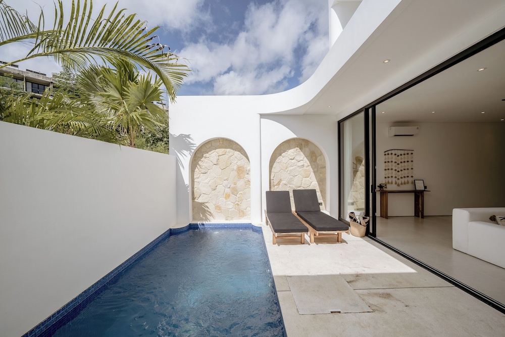Elements A6 Villa Bingin