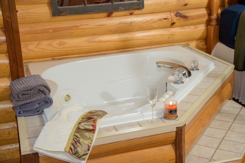 Bear Dance 1 Bedroom Cabin