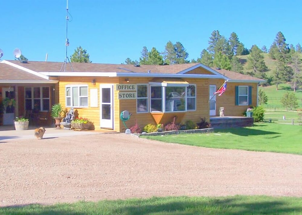 Rush No More RV Resort and Cabins - Campground