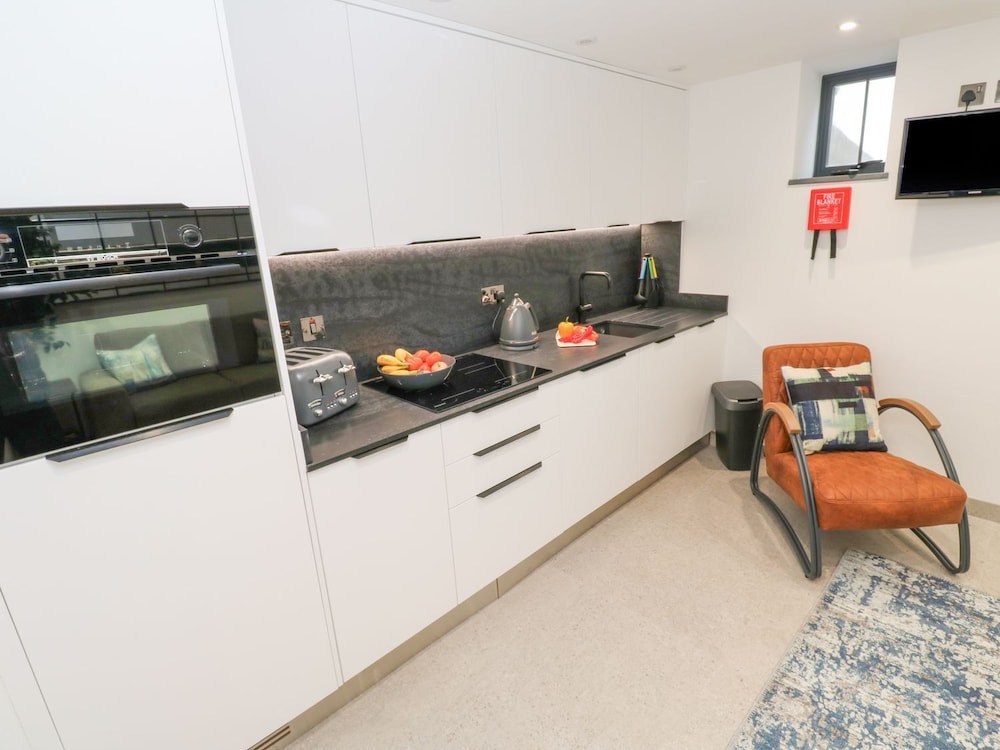 2A Salubrious Terrace