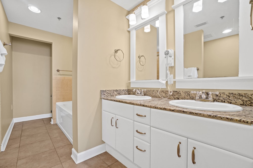 Grand Panama Beach Resort by Panhandle Getaways