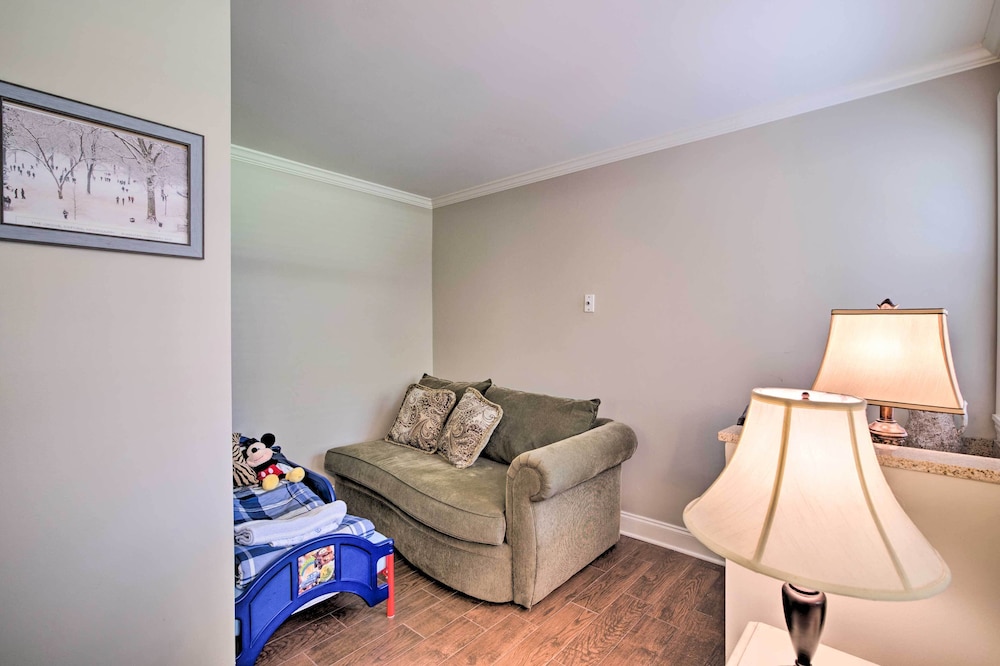 Oxford Vacations - Oxford Condo  1 Mi to Ole Miss  The Grove! - Property Image 19