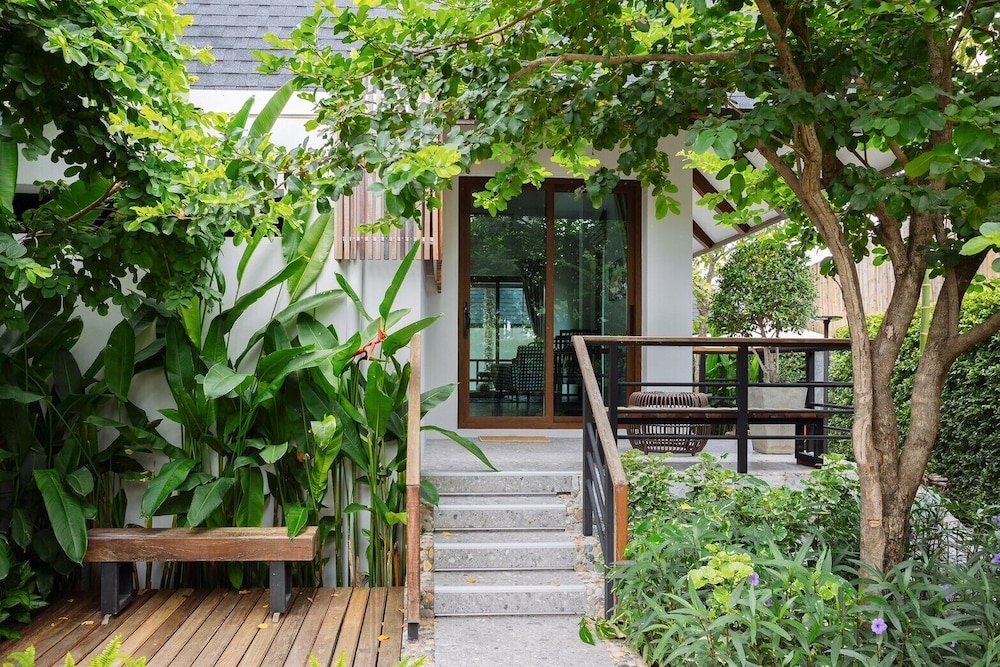 Woodlands Phayayen Resort