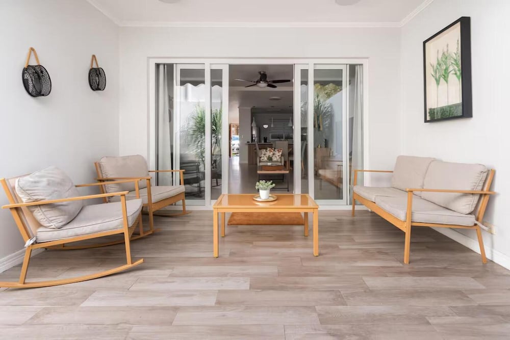 Beautiful Condo Just Steps From Avenida Escazu in an Unbeatable Location