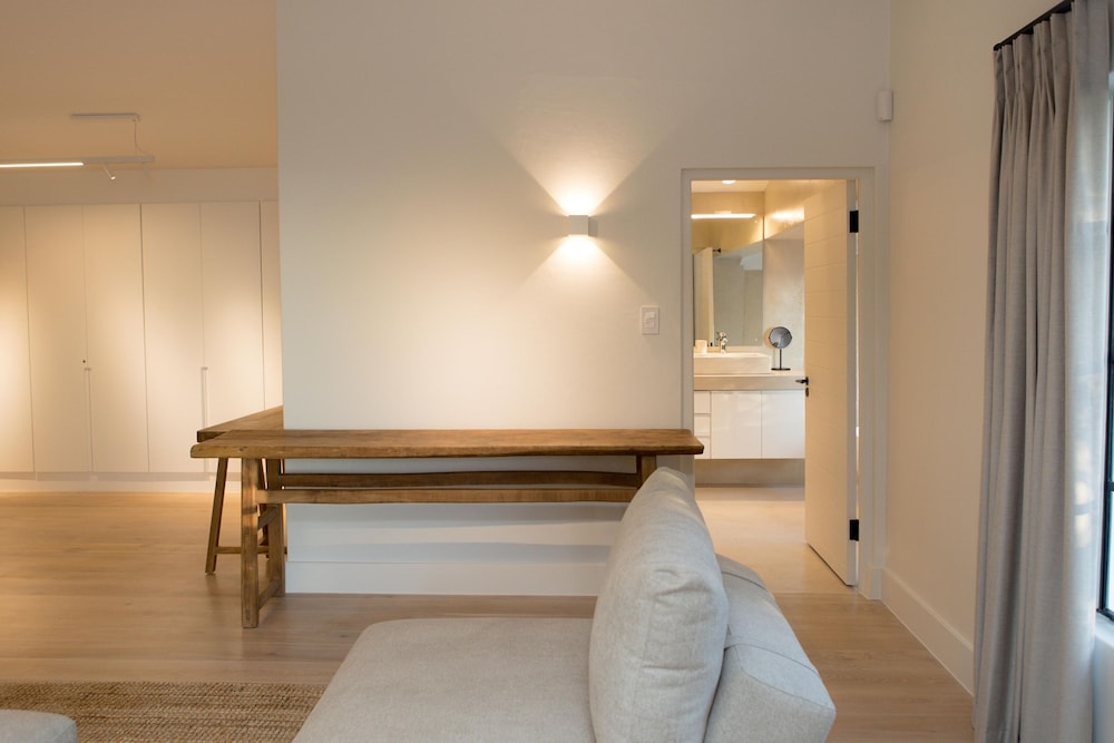 River 42 Camps Bay - Luxury Villa With Pool Stream