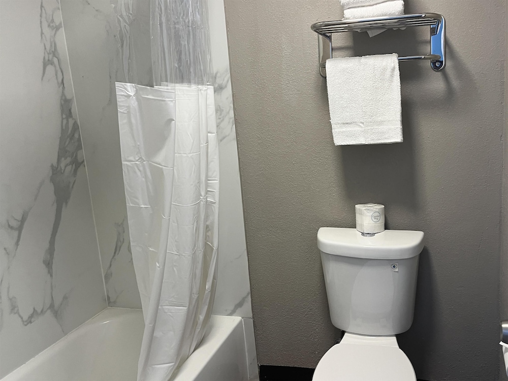 Studio 6 Suites Hurricane, Wv