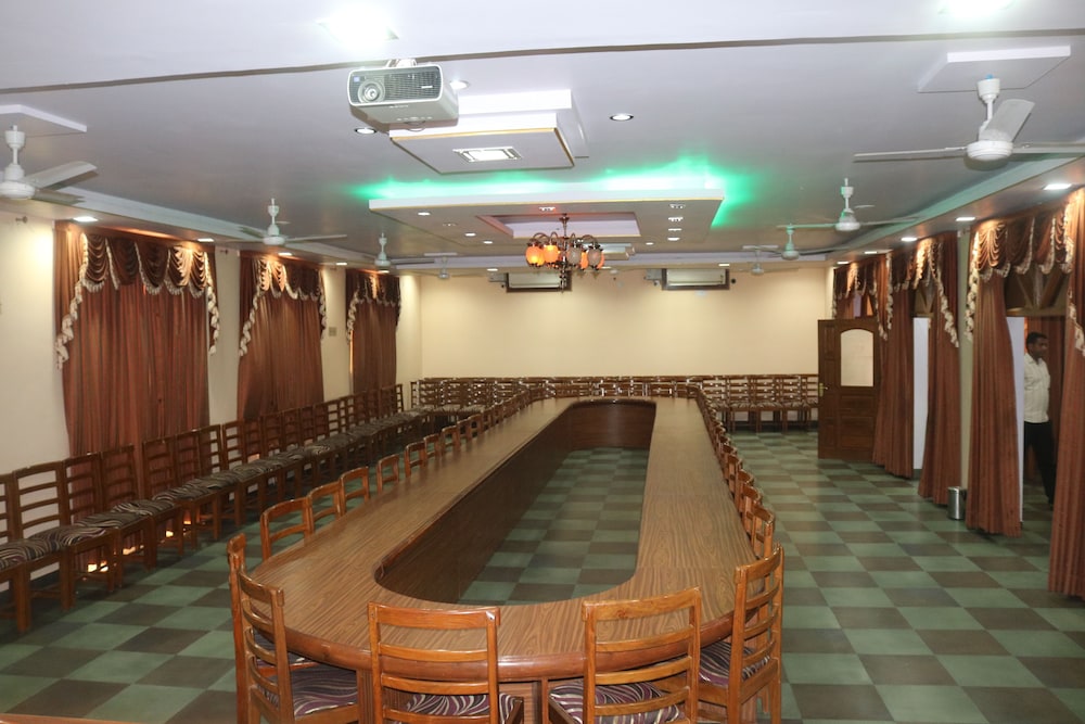 meeting & event spaces