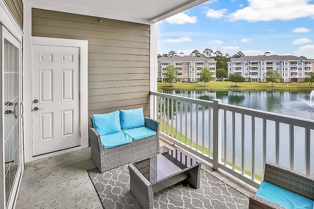 Magnolia Pointe Magnolia Lake 4820-303 2 Bedroom Condo