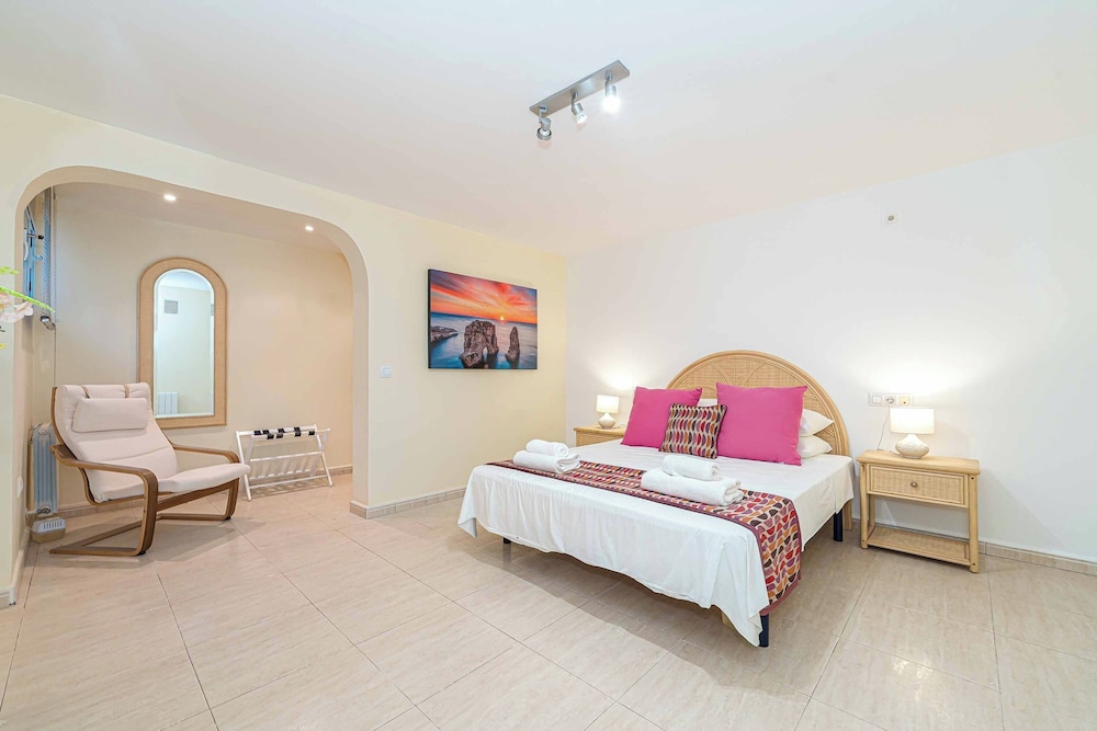 Villa Montgo View