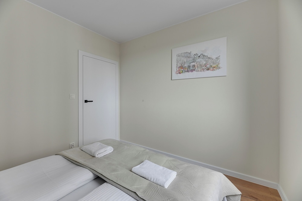 Horizon 88 - Sea View by Grand Apartment