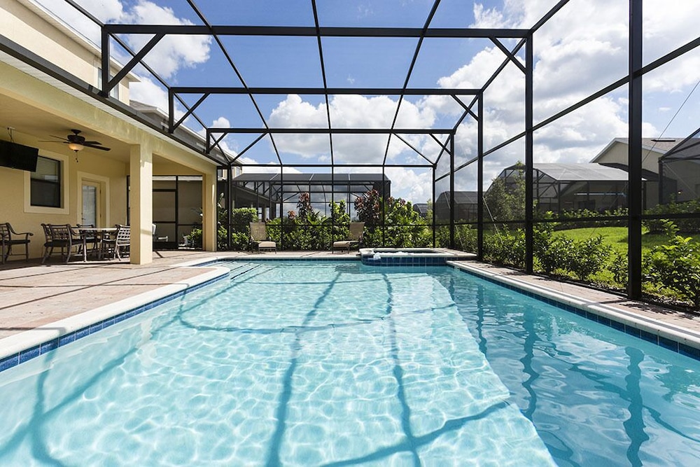 Providence Resort Villa - Image 2