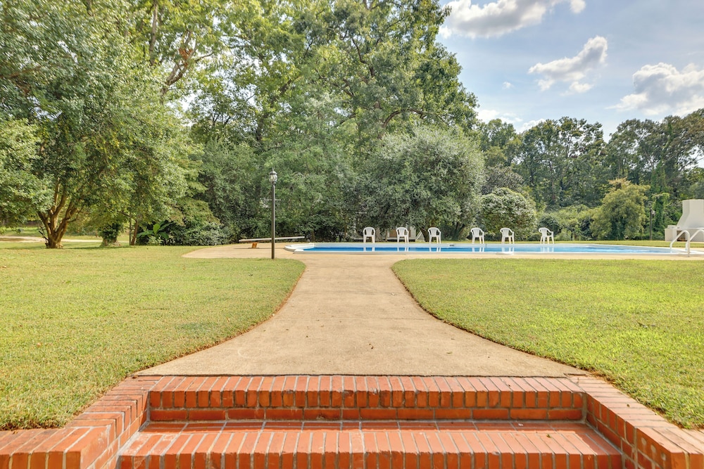 Westwind Estate Apt 6 Mi to Dtwn Spartanburg