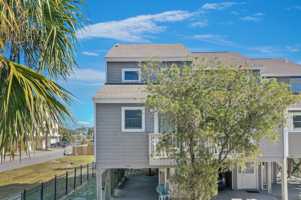 Barrier Dunes 544 - 54 Rum and Ravioli view 4