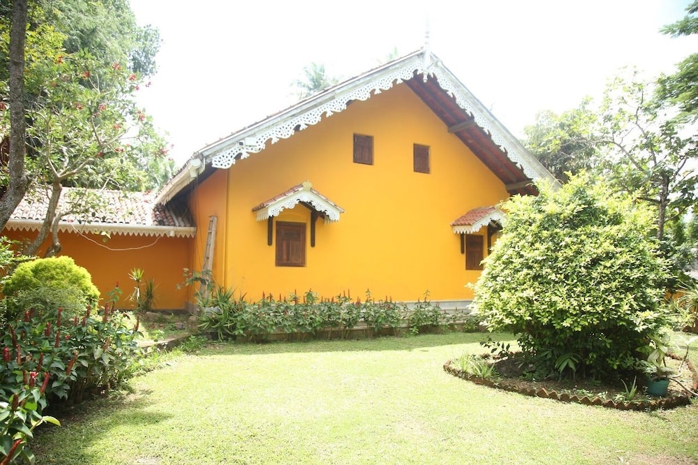 Nidahasa Heritage Villa