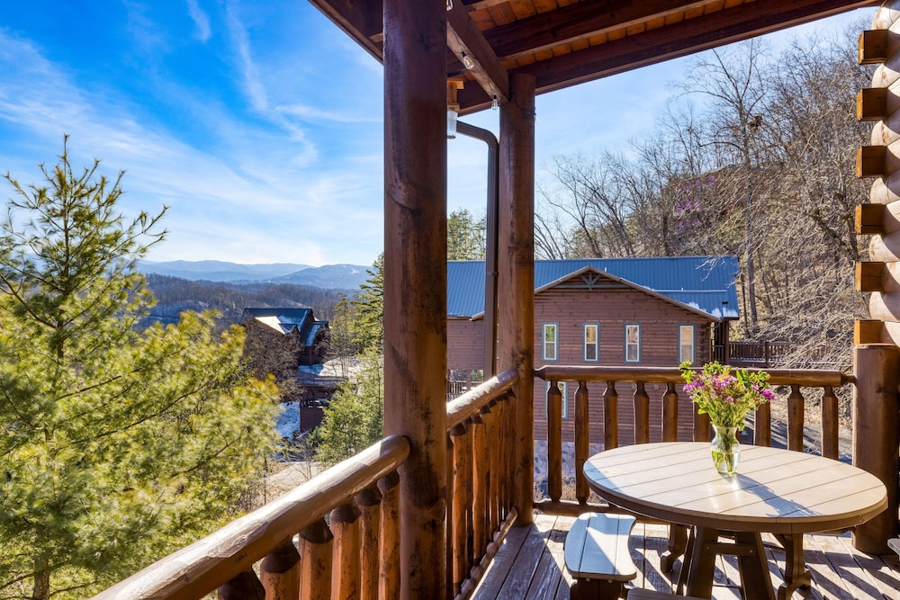 A View for All Seasons Luxe Smoky Mountain Cabin With Hot Tubs Game Room
