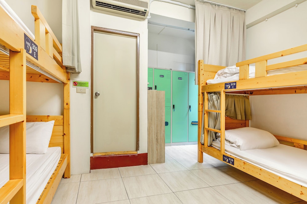 Forever happiness hostel