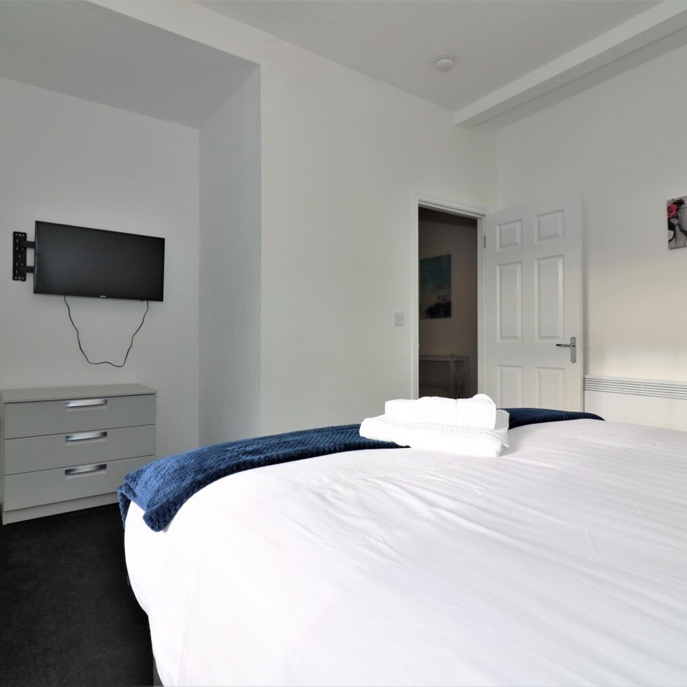 No 9 Bonnet Apartments - 3 Bed