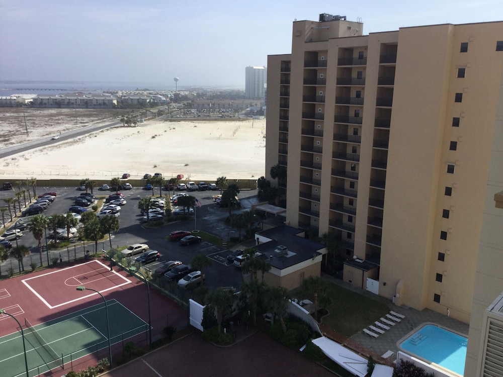 The Palms 3 Bedroom Condo by RedAwning view 4