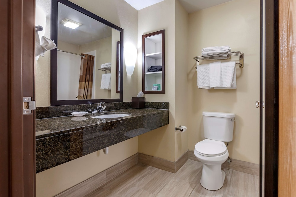Sarum Hotel