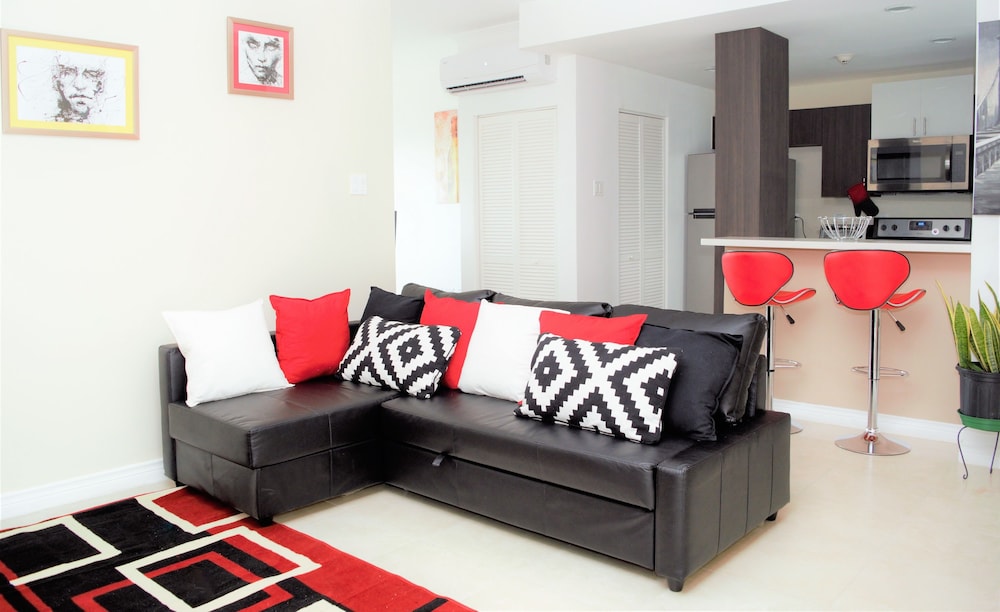 New Kingston Luxury Apt The Bromptons