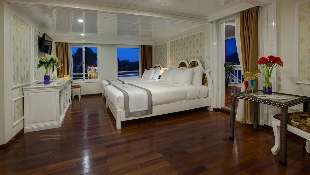 Signature Royal Halong Cruise - Image 5