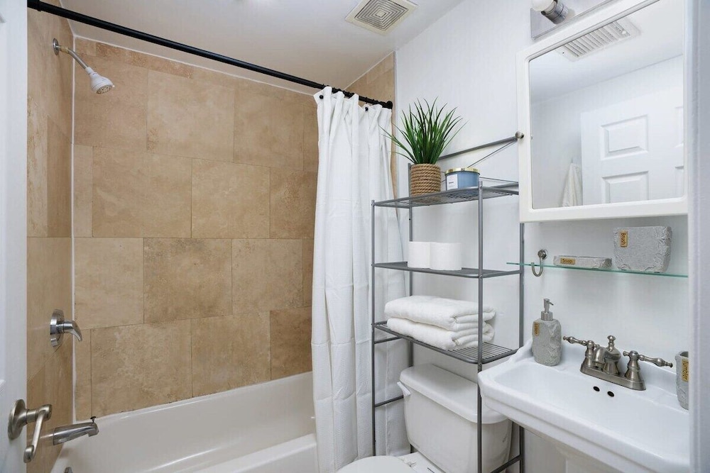 1435 UES Apartment