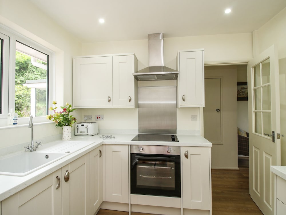 83 Greenacres