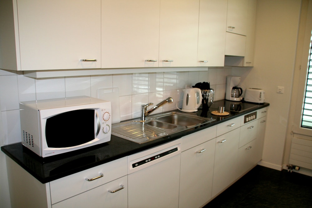 Nest - Baarerstrasse 55