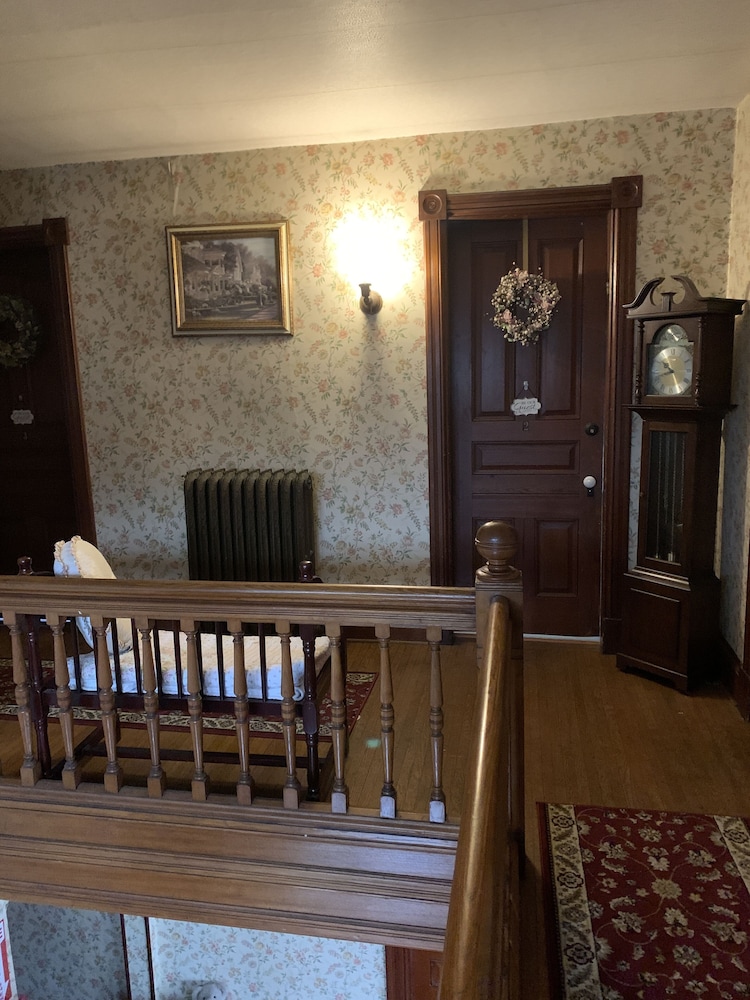 Gillis Grier Bed & Breakfast view 5