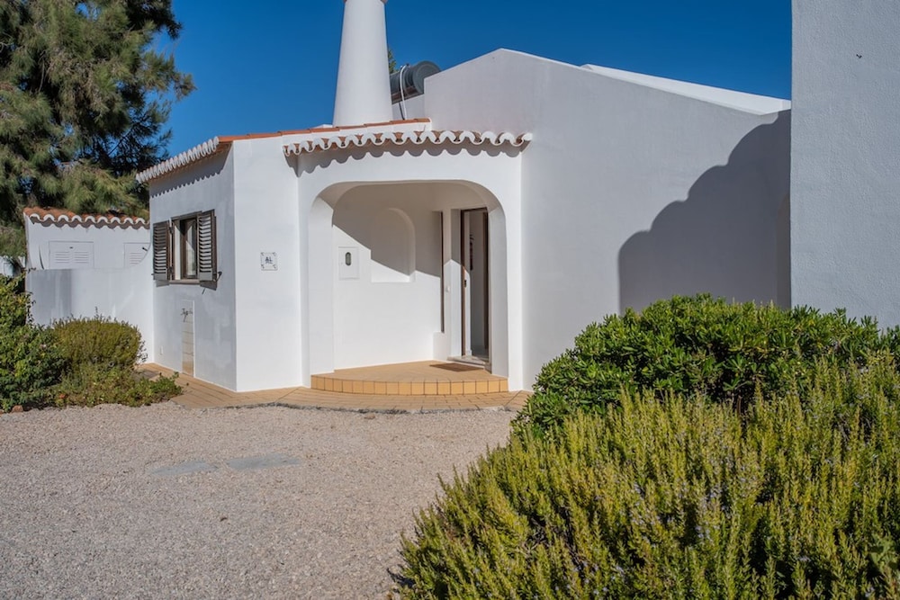 Carosim Quiet Location Close to Beach Private