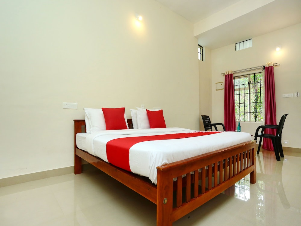 OYO 11516 Wayanad Royal Stream