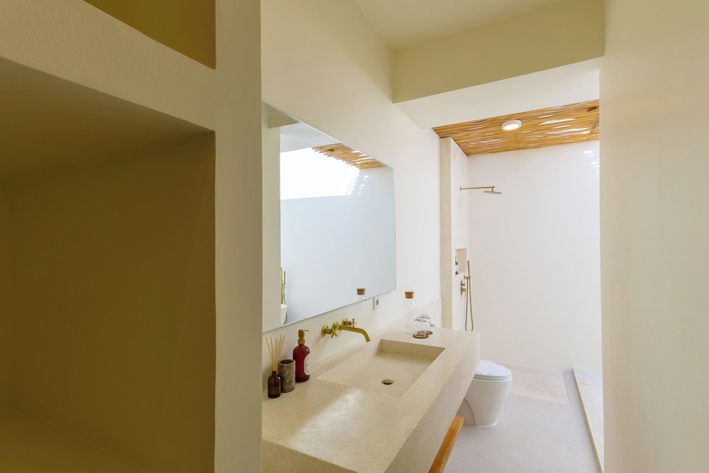 Villa Nokanhui by Pertama Management