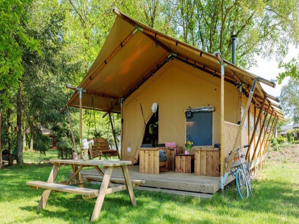Luxury Sunshine Tent in Dochamps
