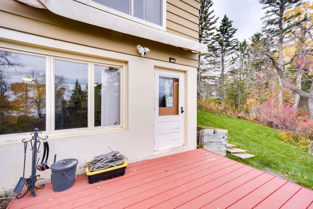Hotel Lake Superior Getaway - Walk to Water! - Image 1