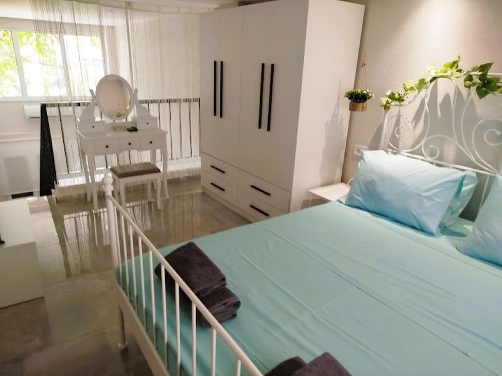 Liana s Stylish House