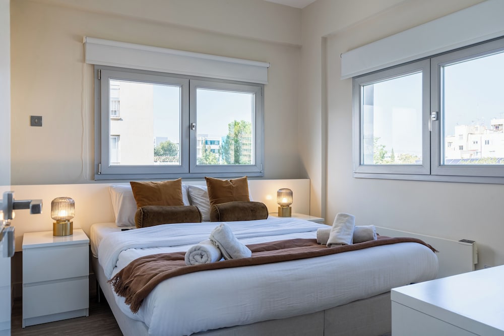 Local Host Living - Signature Apartments in Nicosia