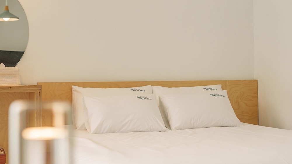 Gyeongju Rose Breeze Pool Villa Pension