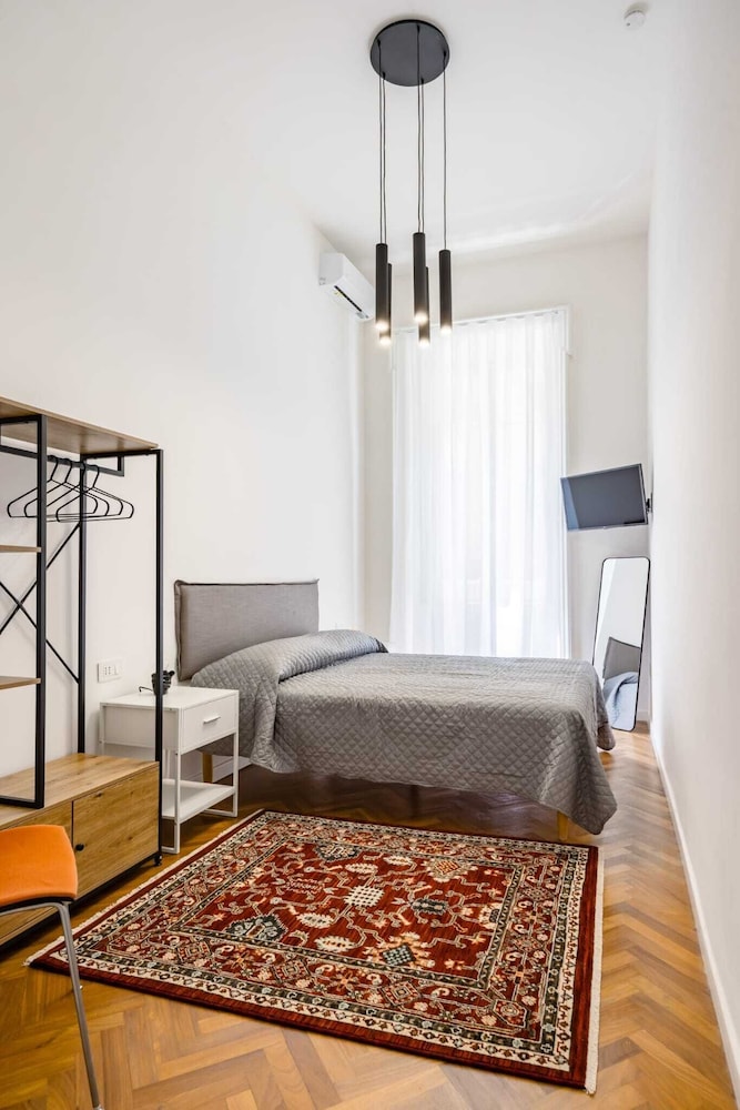 Thelos Apartment