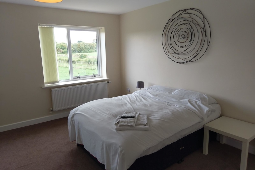 Jaylets Budget Glenfield view 5